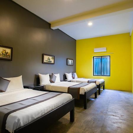 White Rabbit Hostel Siem Reap (Adults Only) Zewnętrze zdjęcie